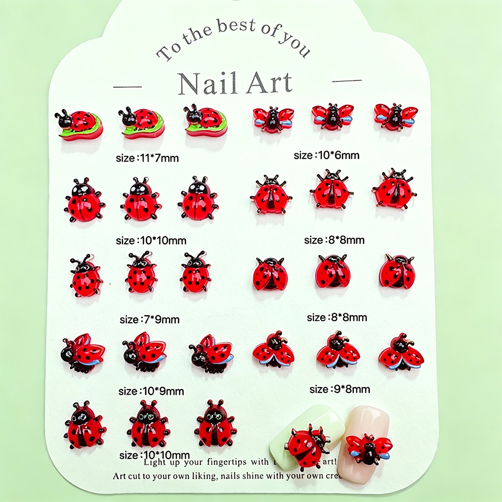 50 Pièces Breloques 3D Mixtes  - Art Craft Ladybug avis et prix